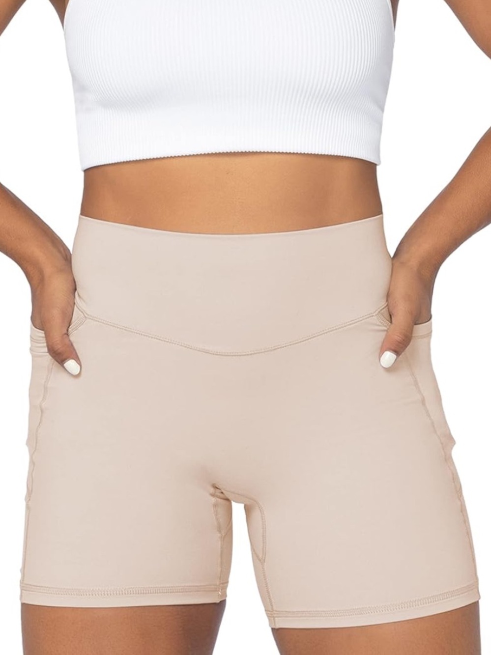 Athletic stretch shorts